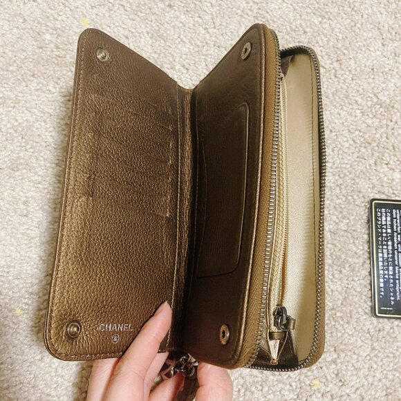 CHANEL Never Used CC Logo Zipper Long Wallet - Picture 5 of 8